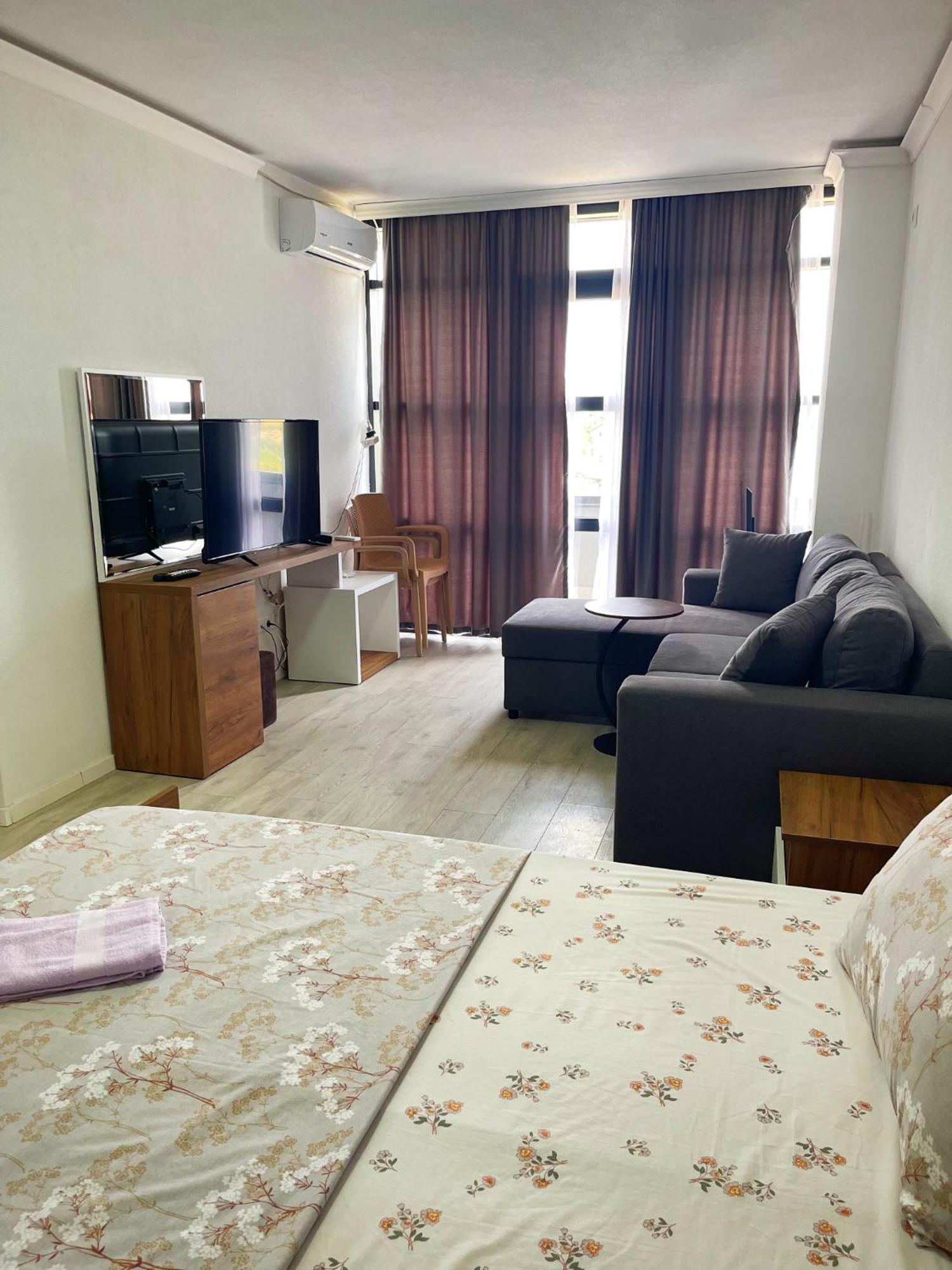 Infinity Plaza Hotel Gjakova Экстерьер фото